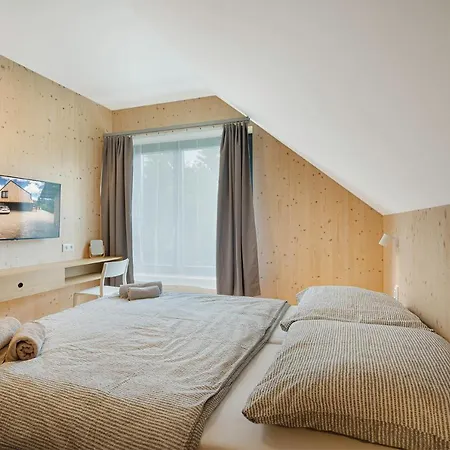 Villa Polomka S Jacuzzi - Nizke Tatry - 5 Spalni Brezno