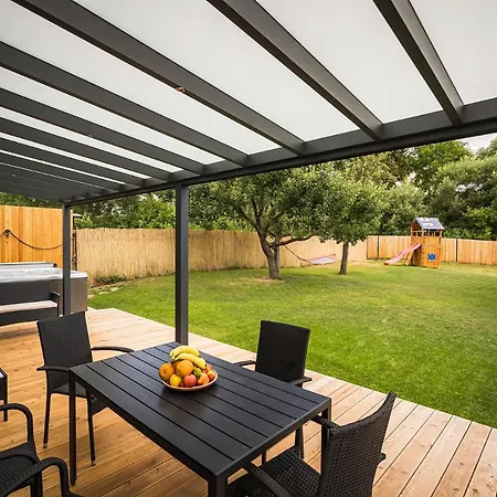 Vila Polomka S Jacuzzi - Nizke Tatry - 5 Spalni