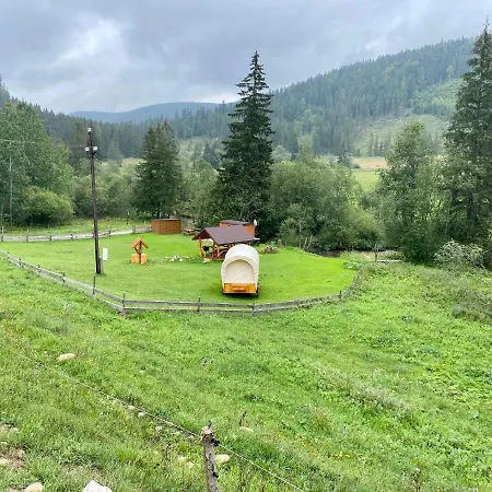 Polomka S Jacuzzi - Vidite Deti Na Dvore Z Obyvacky - Pri Potoku - Vyhlad Na Polomske Ocko וילה